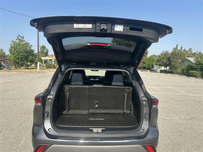 2022 Toyota Highlander Platinum   - Photo 7 - Rancho Cucamonga, CA 91730