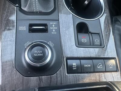 2022 Toyota Highlander Platinum   - Photo 18 - Rancho Cucamonga, CA 91730