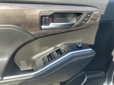 2022 Toyota Highlander Platinum   - Photo 21 - Rancho Cucamonga, CA 91730