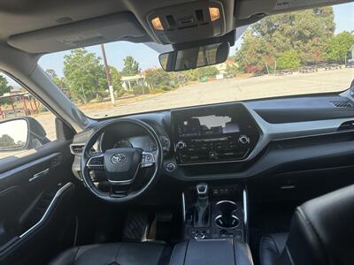 2022 Toyota Highlander Platinum   - Photo 12 - Rancho Cucamonga, CA 91730