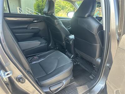 2022 Toyota Highlander Platinum   - Photo 17 - Rancho Cucamonga, CA 91730