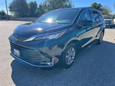 2022 Toyota Sienna XLE 7-Passenger   - Photo 3 - Rancho Cucamonga, CA 91730