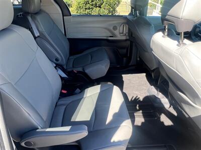 2022 Toyota Sienna XLE 7-Passenger   - Photo 21 - Rancho Cucamonga, CA 91730