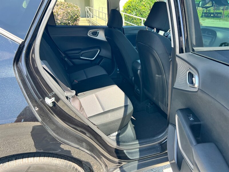 2023 Kia Soul S - Photo 19