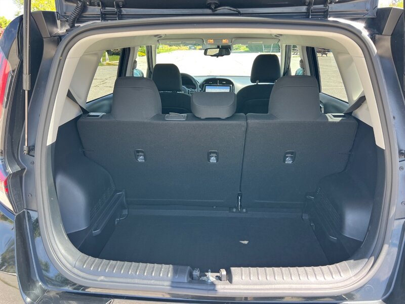 2023 Kia Soul S - Photo 21