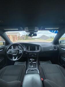 2017 Dodge Charger SXT   - Photo 5 - Perryton, TX 79070