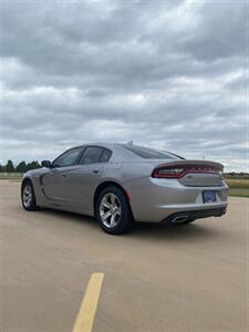2017 Dodge Charger SXT   - Photo 3 - Perryton, TX 79070