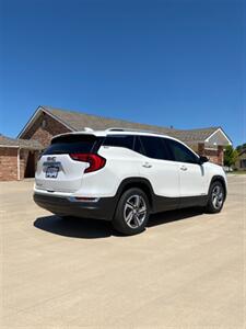 2020 GMC Terrain SLT   - Photo 4 - Perryton, TX 79070