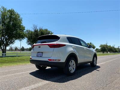 2017 Kia Sportage LX   - Photo 4 - Perryton, TX 79070