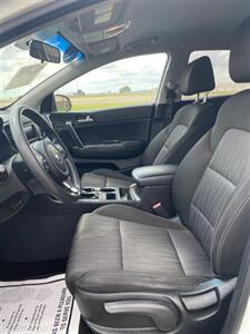 2017 Kia Sportage LX - Photo 6 - Perryton, TX 79070
