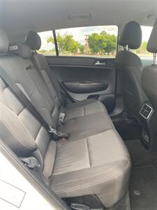2017 Kia Sportage LX - Photo 10 - Perryton, TX 79070