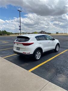 2017 Kia Sportage LX - Photo 4 - Perryton, TX 79070