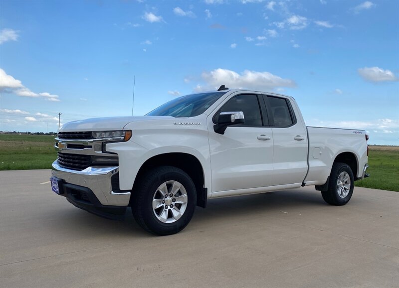 2020 Chevrolet Silverado 1500 LT - Photo 1 - Perryton, TX 79070
