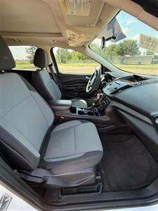 2017 Ford Escape SE - Photo 6 - Perryton, TX 79070