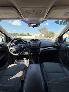 2017 Ford Escape SE - Photo 5 - Perryton, TX 79070