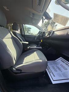2019 Toyota Tacoma SR5 V6 - Photo 5 - Perryton, TX 79070