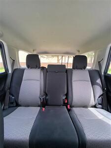 2015 Toyota 4Runner SR5   - Photo 6 - Perryton, TX 79070