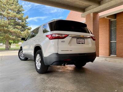 2018 Chevrolet Traverse LT Cloth   - Photo 4 - Perryton, TX 79070