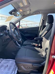 2018 Chevrolet Trax LT   - Photo 6 - Perryton, TX 79070