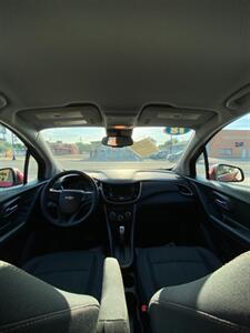2018 Chevrolet Trax LT   - Photo 5 - Perryton, TX 79070
