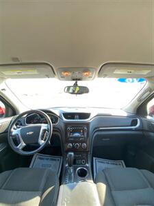 2016 Chevrolet Traverse LT - Photo 5 - Perryton, TX 79070