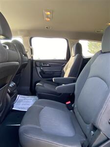 2016 Chevrolet Traverse LT - Photo 8 - Perryton, TX 79070