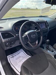 2019 Jeep Cherokee Latitude - Photo 6 - Perryton, TX 79070