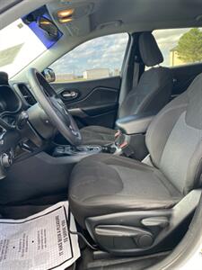 2019 Jeep Cherokee Latitude - Photo 7 - Perryton, TX 79070