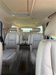 2010 GMC Yukon XL Denali - Photo 9 - Perryton, TX 79070