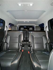 2023 GMC Acadia AT4   - Photo 7 - Perryton, TX 79070