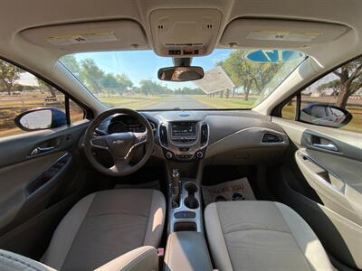 2017 Chevrolet Cruze LT Auto   - Photo 5 - Perryton, TX 79070