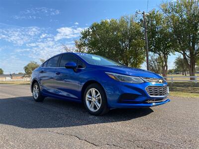 2017 Chevrolet Cruze LT Auto   - Photo 2 - Perryton, TX 79070