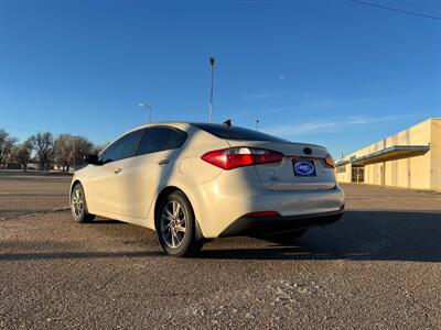 2014 Kia Forte LX   - Photo 3 - Perryton, TX 79070