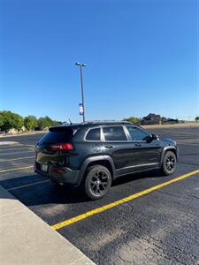 2015 Jeep Cherokee Trailhawk   - Photo 4 - Perryton, TX 79070