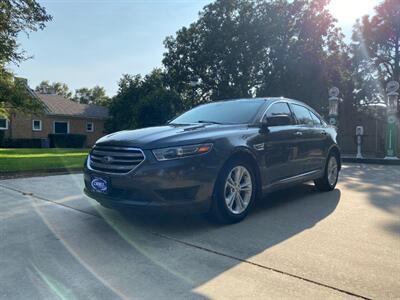 2017 Ford Taurus SE   - Photo 1 - Perryton, TX 79070