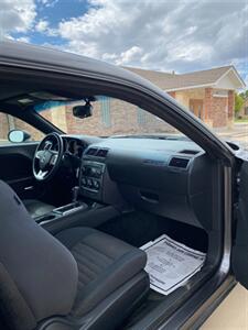 2013 Dodge Challenger R/T   - Photo 6 - Perryton, TX 79070