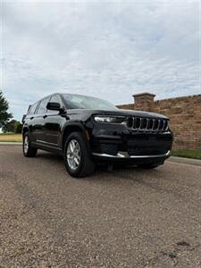 2021 Jeep Grand Cherokee L Laredo - Photo 2 - Perryton, TX 79070