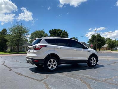 2017 Ford Escape SE   - Photo 4 - Perryton, TX 79070