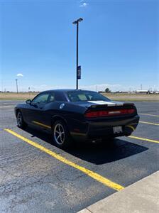 2011 Dodge Challenger SE - Photo 3 - Perryton, TX 79070