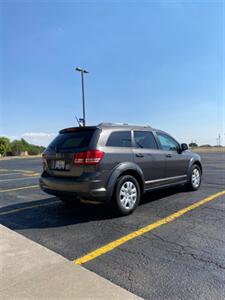 2017 Dodge Journey SE - Photo 4 - Perryton, TX 79070