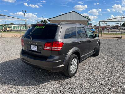 2017 Dodge Journey SE   - Photo 3 - Perryton, TX 79070