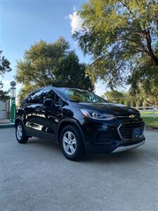 2017 Chevrolet Trax LT   - Photo 2 - Perryton, TX 79070
