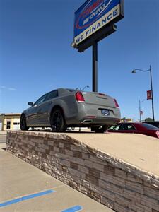 2019 Chrysler 300 Series S - Photo 4 - Perryton, TX 79070