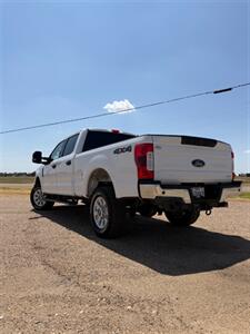 2017 Ford F-250 Super Duty XL   - Photo 4 - Perryton, TX 79070