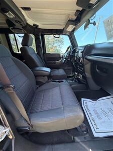 2012 Jeep Wrangler Unlimited Sport   - Photo 5 - Perryton, TX 79070
