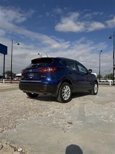 2021 Nissan Rogue Sport SV   - Photo 4 - Perryton, TX 79070