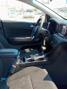 2017 Kia Sportage LX - Photo 6 - Perryton, TX 79070