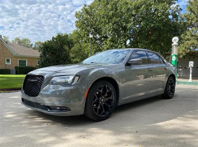 2019 Chrysler 300 Series S  