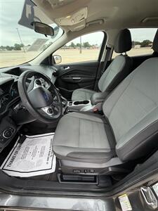 2016 Ford Escape SE   - Photo 5 - Perryton, TX 79070