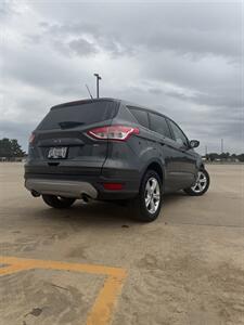 2016 Ford Escape SE   - Photo 3 - Perryton, TX 79070